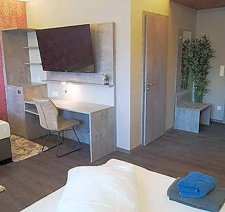 Diamond Hotel *
