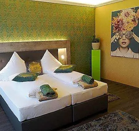 Hotel Diamond *